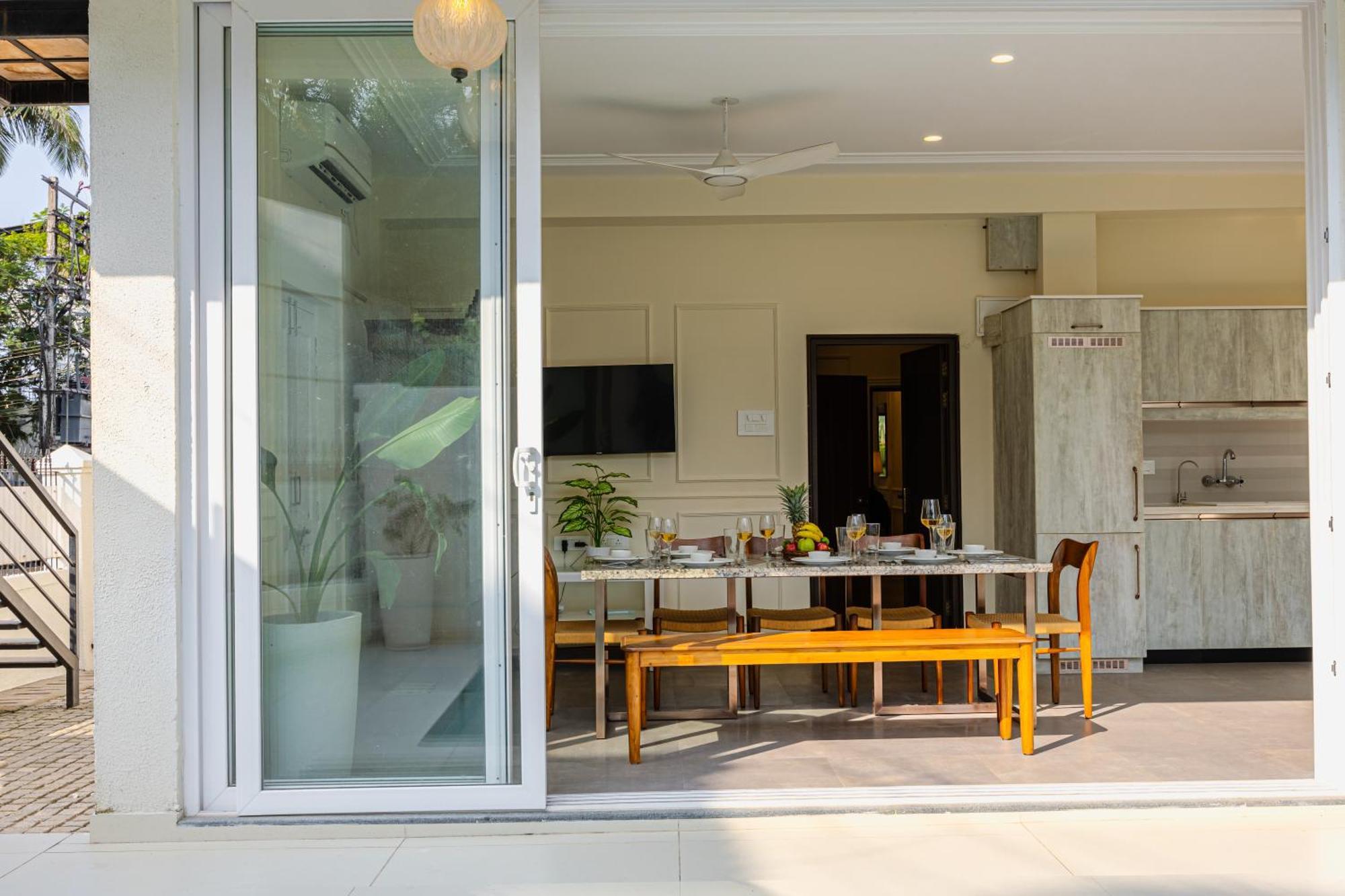 Elivaas 4 Bhk Villa Near Beach With Private Pool & Bar - Casa Boa Vida Candolim Exterior foto