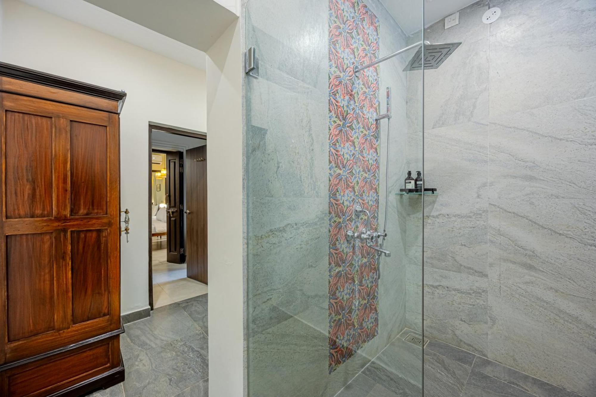 Elivaas 4 Bhk Villa Near Beach With Private Pool & Bar - Casa Boa Vida Candolim Exterior foto
